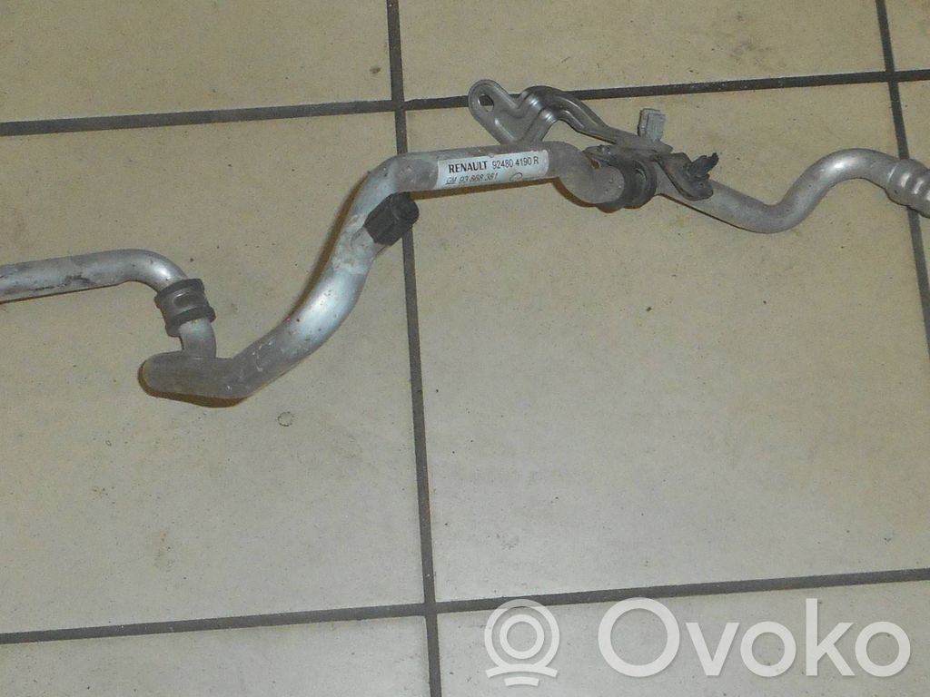 Renault Trafic III (X82) Ilmastointilaitteen putki (A/C) 