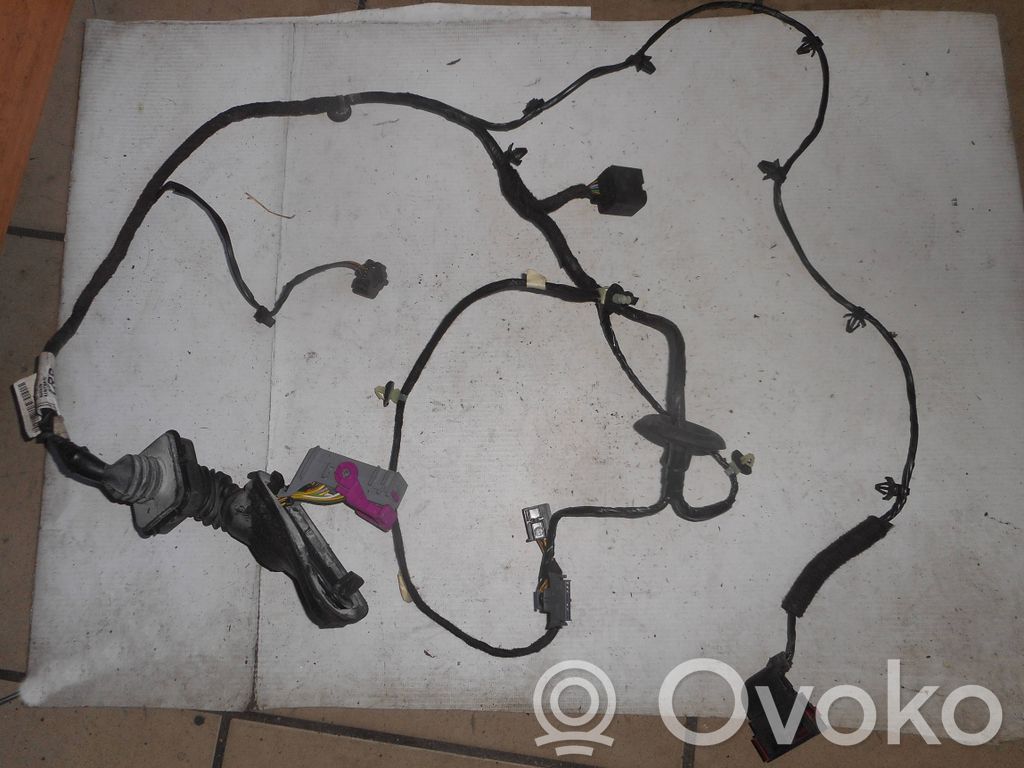 Opel Astra J Cableado de puerta delantera 