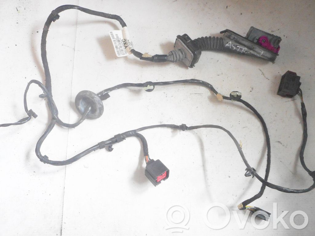 Opel Astra J Cableado de puerta trasera 