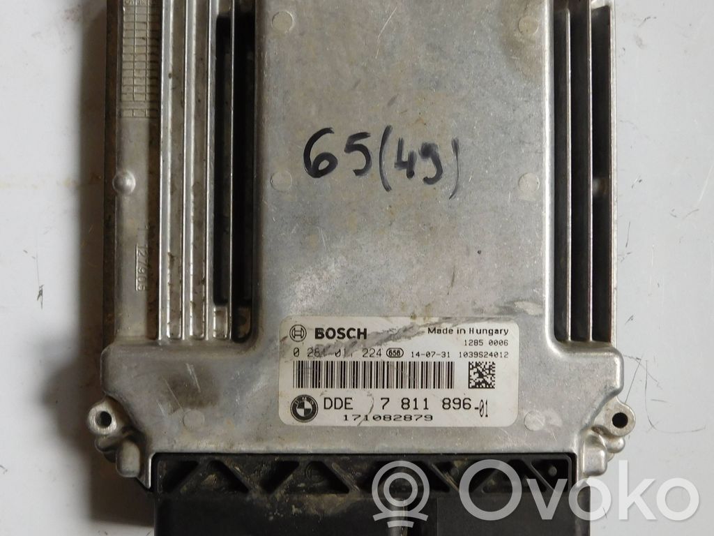 BMW 5 E60 E61 Moottorin ohjainlaite/moduuli 