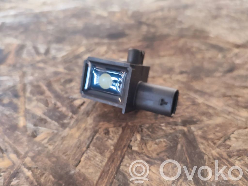 Mercedes-Benz C W205 Airbag deployment crash/impact sensor 
