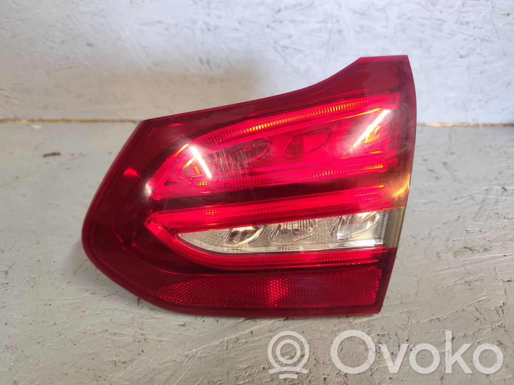 Mercedes-Benz C W205 Luci posteriori del portellone del bagagliaio 