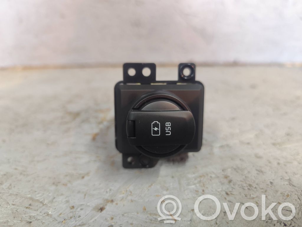 Enchufe conector USB   96125C5010,C5010,UM91906142185
