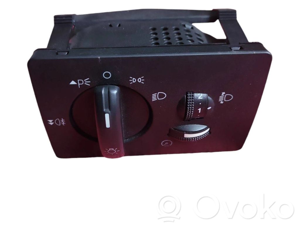 Ford Focus C-MAX Light switch 