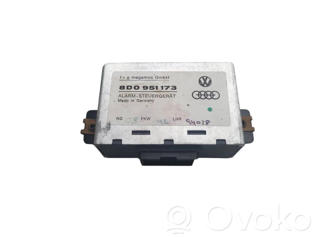 Audi A4 S4 B5 8D Alarm control unit/module 