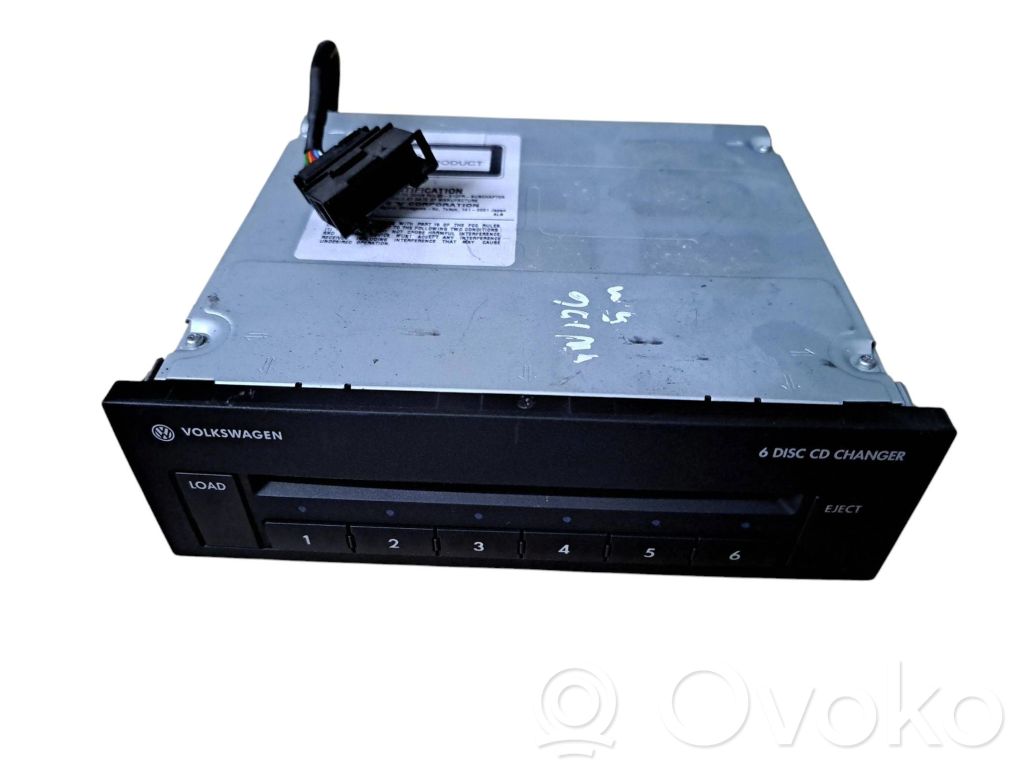 Volkswagen PASSAT B6 CD/DVD keitiklis 