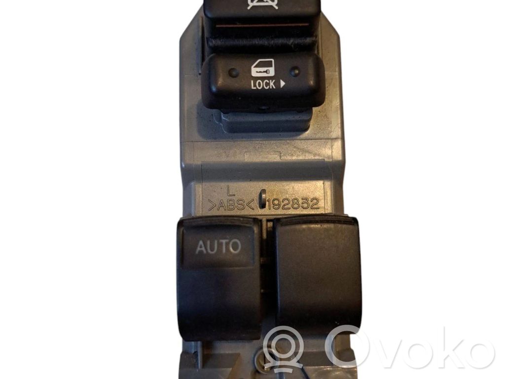 Toyota Yaris Electric window control switch 