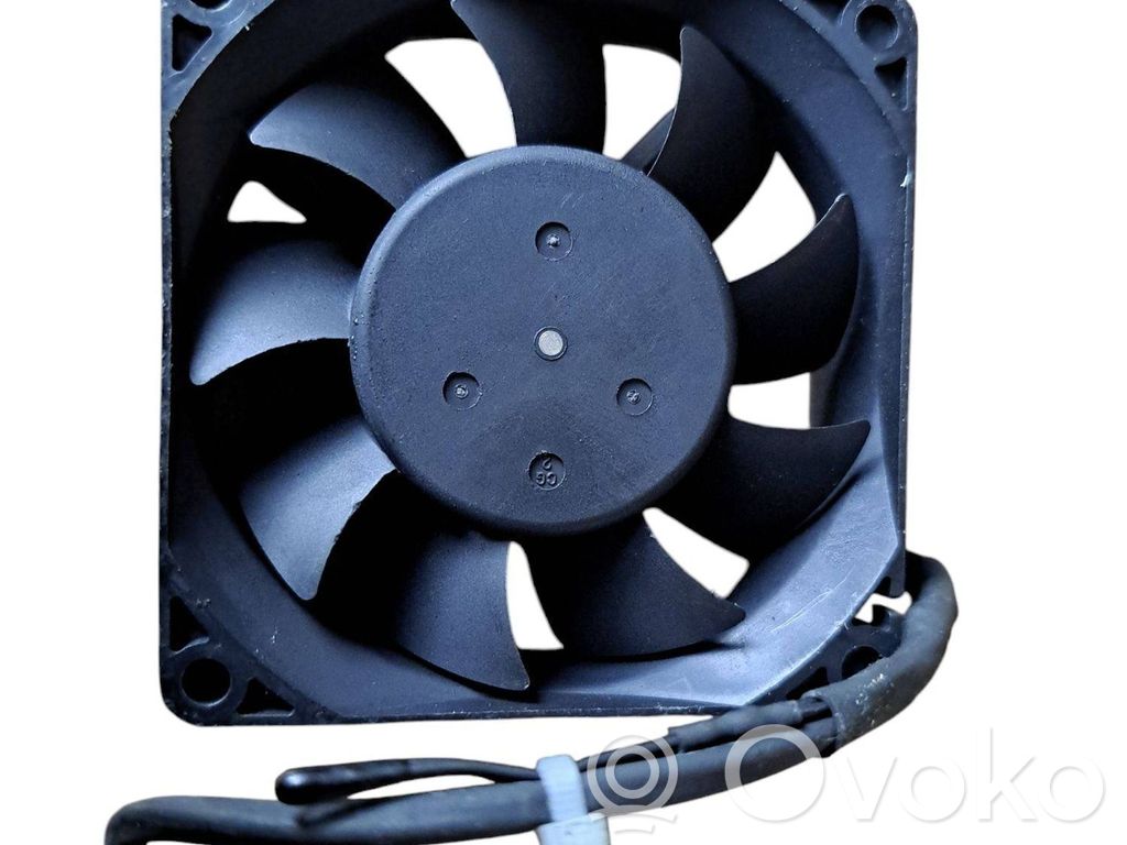 BMW 5 F10 F11 Ventilador de unidad de control/módulo del motor 