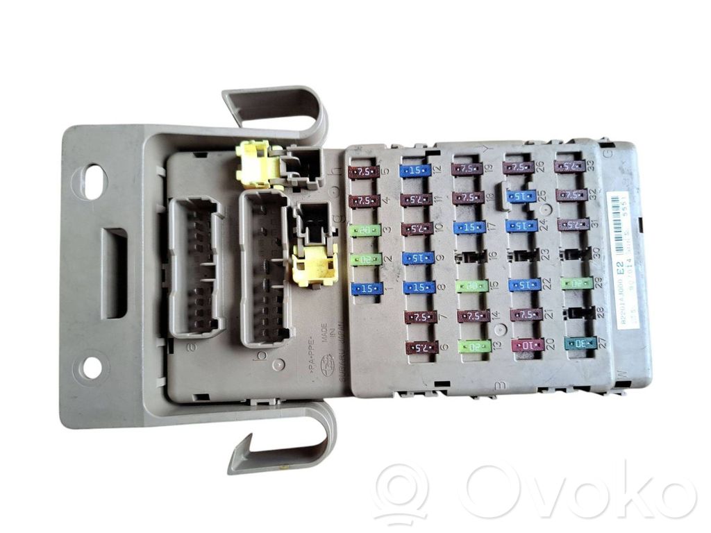 Fuse module   82201AJ000