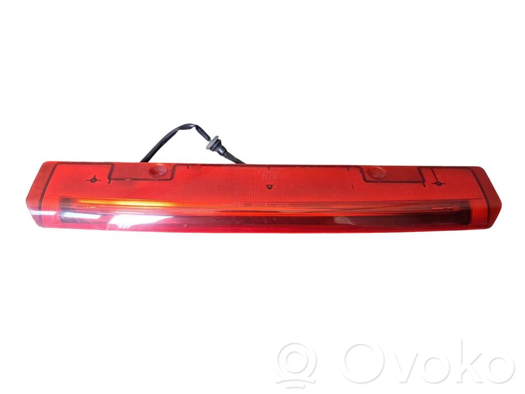 Mitsubishi Space Wagon Third/center stoplight 