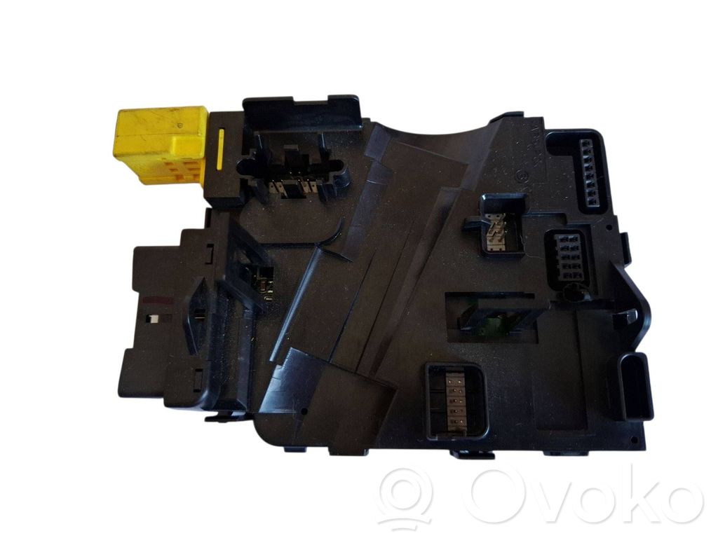 Volkswagen Golf V Steering angle sensor 