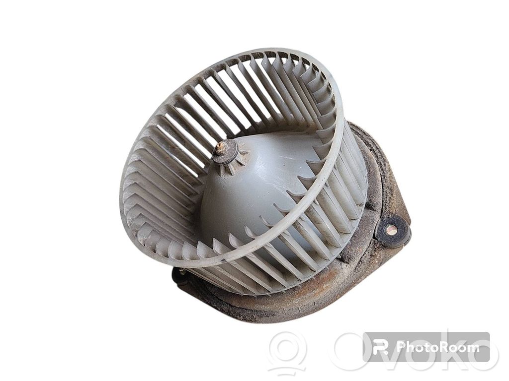 Isuzu Pick Up Ventilator aerotermă 