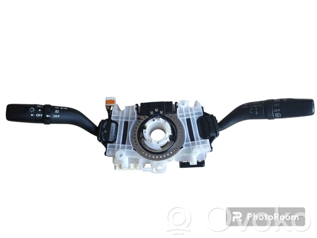 Mazda 6 Wiper turn signal indicator stalk/switch 