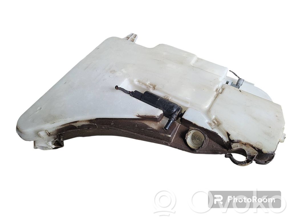 BMW 5 F10 F11 Logu šķidruma tvertne 