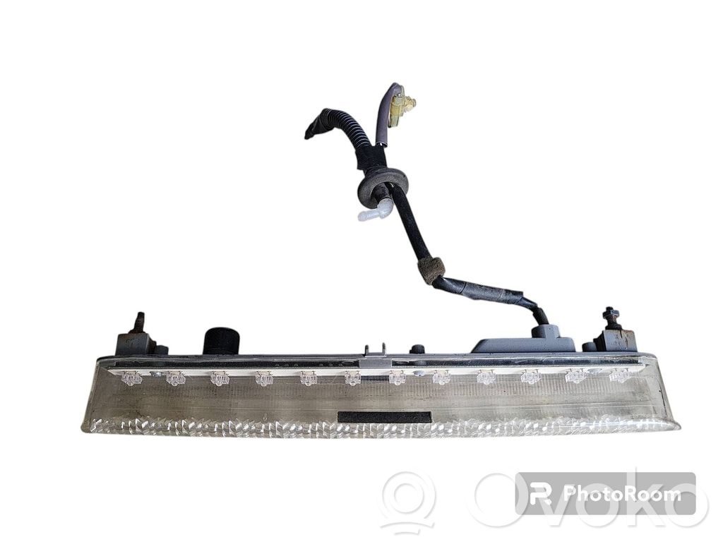 Subaru Legacy Third/center stoplight 