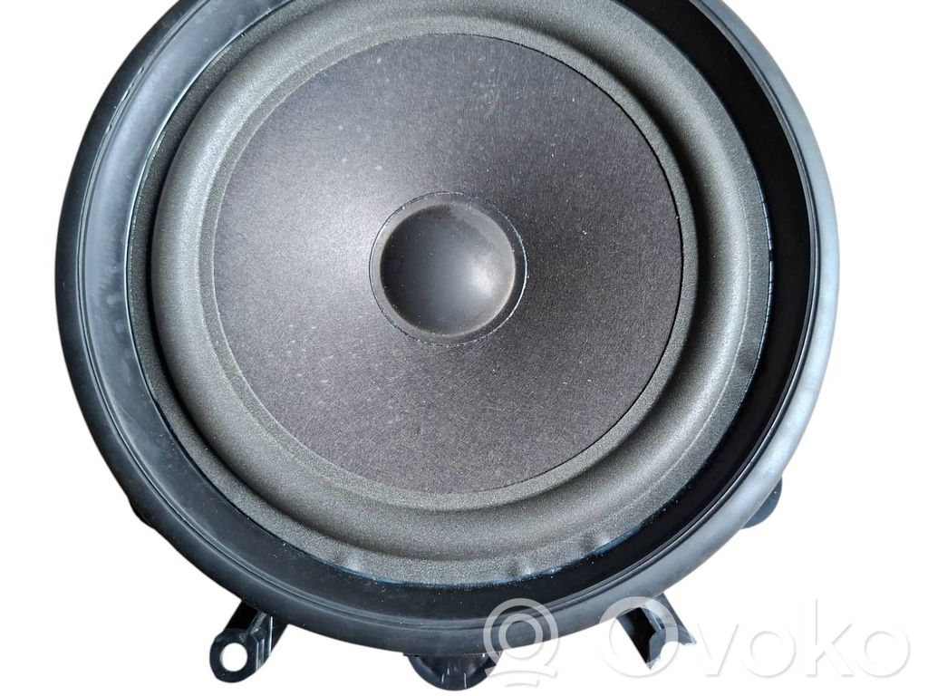 Audi A4 S4 B7 8E 8H Front door speaker 