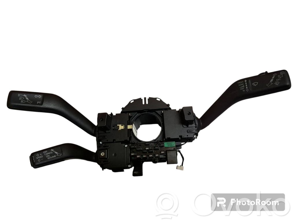Volkswagen PASSAT B6 Wiper turn signal indicator stalk/switch 