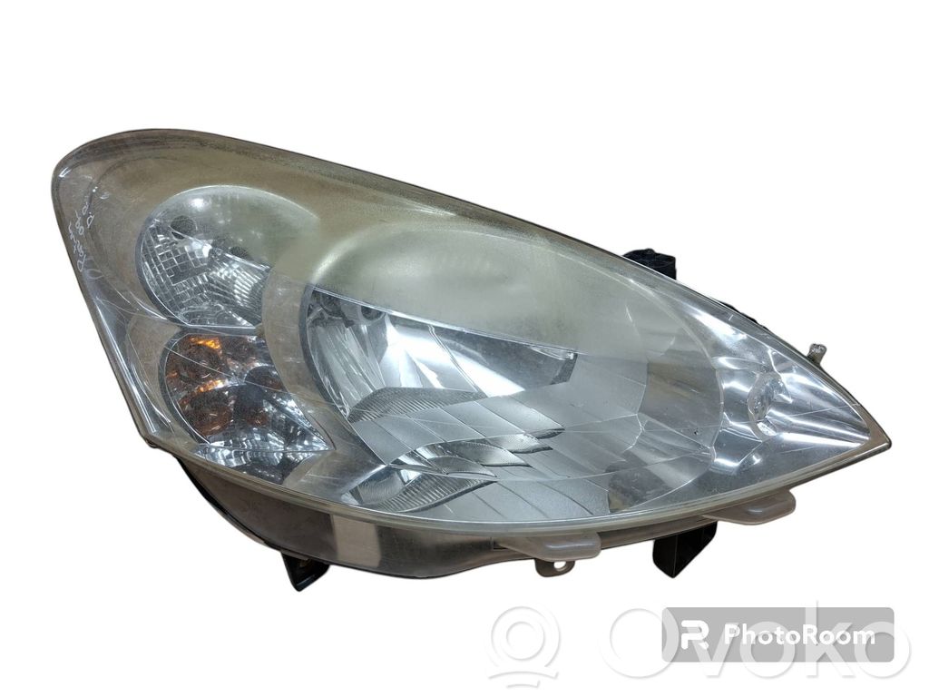 Peugeot Partner Headlight/headlamp 