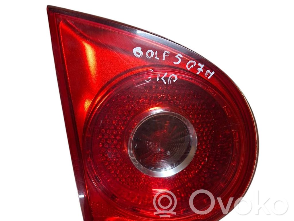 Volkswagen Golf V Lampa tylna 