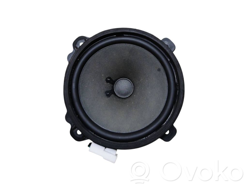 Opel Antara Altavoz de la puerta trasera 