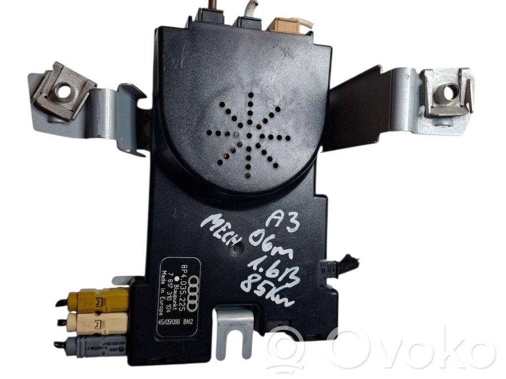 Audi A3 S3 8P Antenos stiprintuvas 