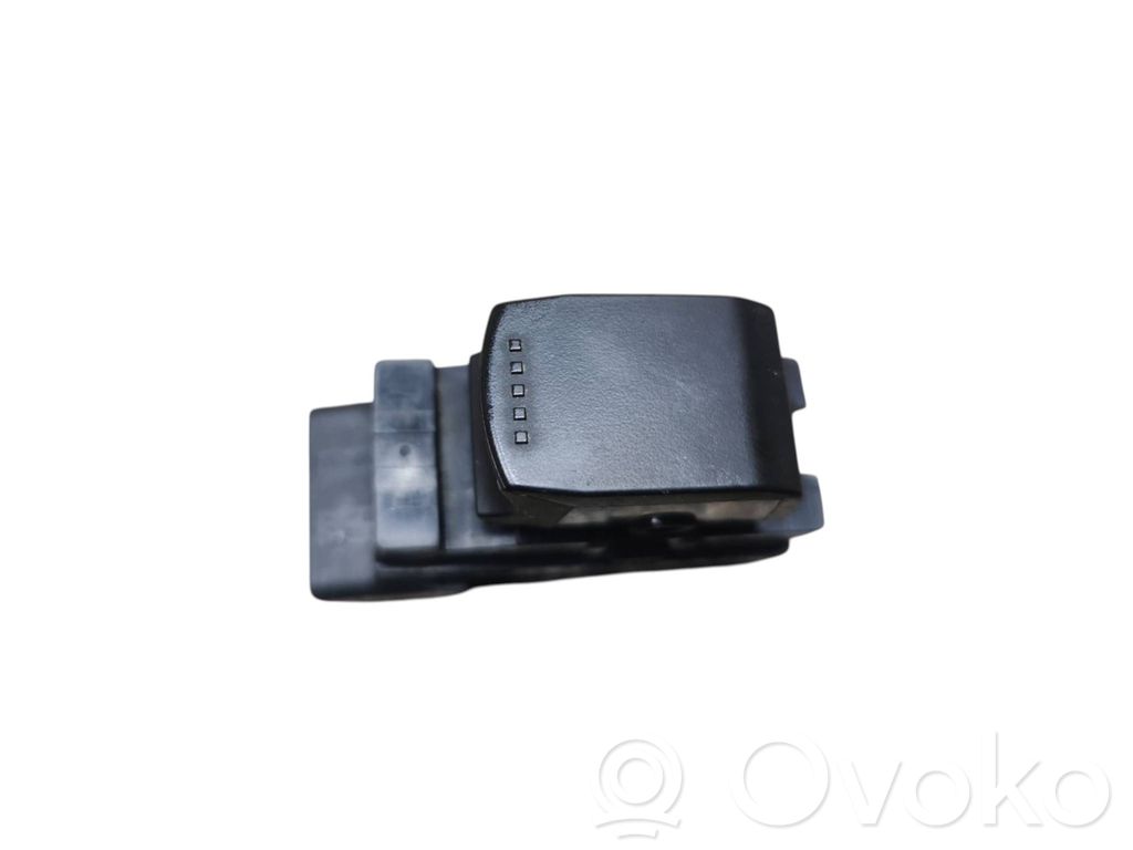 Suzuki Grand Vitara II Electric window control switch 