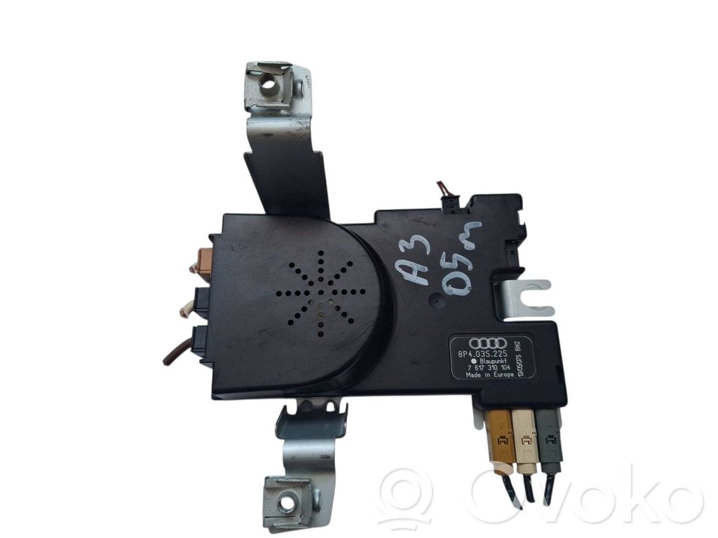Audi A3 S3 8P Antenos stiprintuvas 