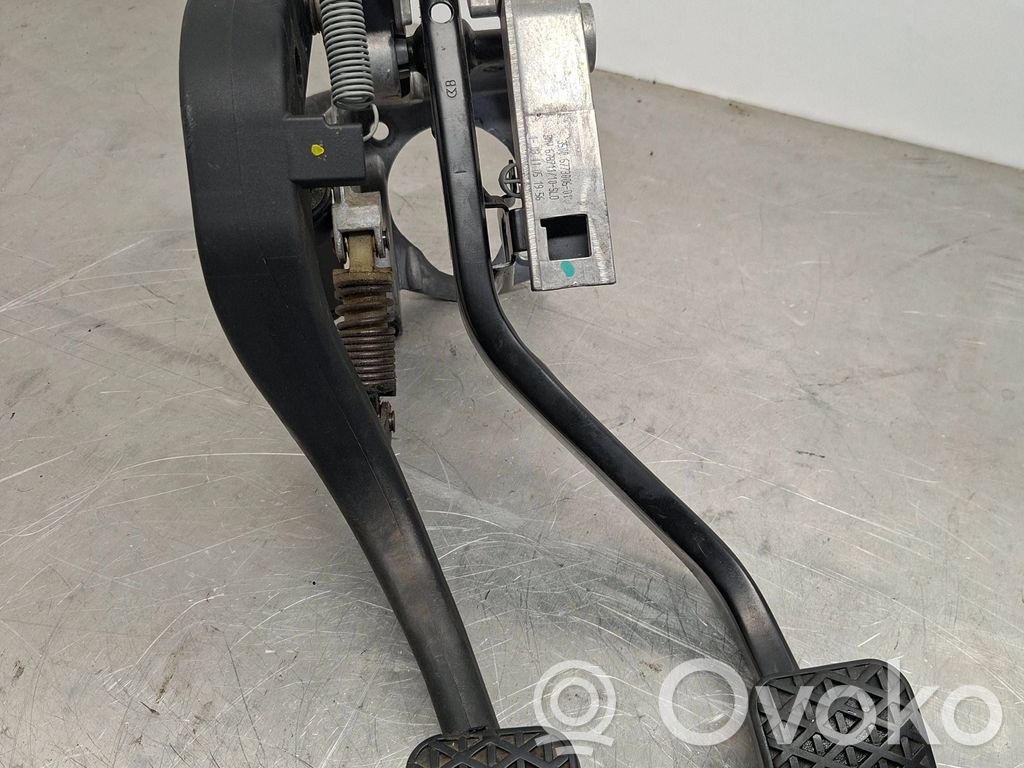 BMW 3 E90 E91 Pedal assembly 