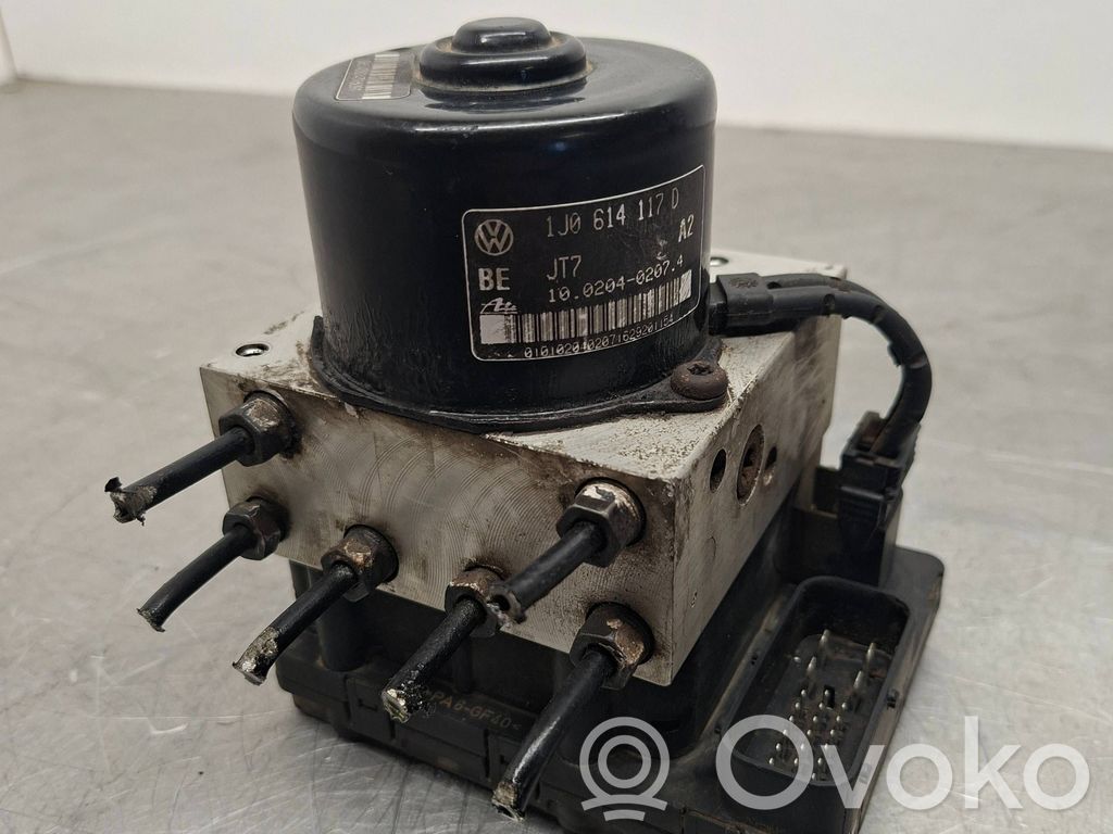 Volkswagen Golf IV ABS Pump 