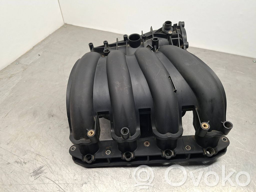 BMW 1 E81 E87 Intake manifold 