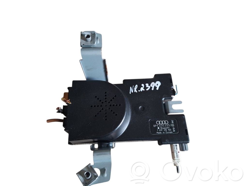 Audi A3 S3 8P Aerial antenna amplifier 