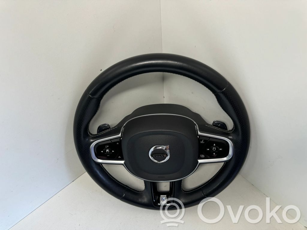 Ohjauspyörä   P39834785,39838209