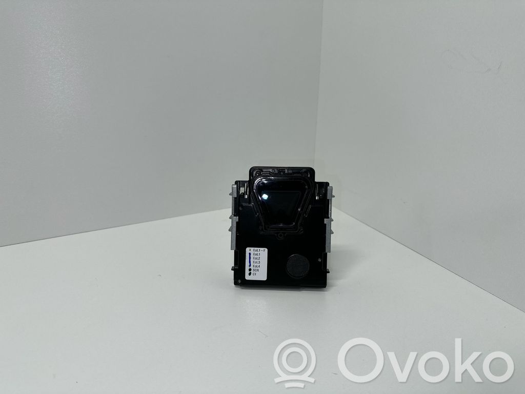 Audi Q7 4M Windshield/windscreen camera 