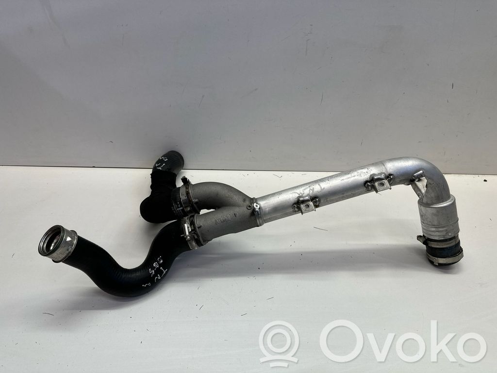 Volkswagen Touareg II Tubo flessibile intercooler 