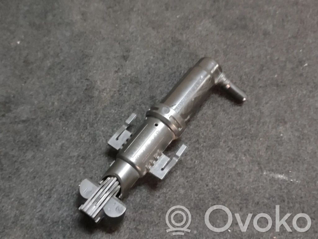 BMW 5 F10 F11 Dysza spryskiwacza lampy przedniej 