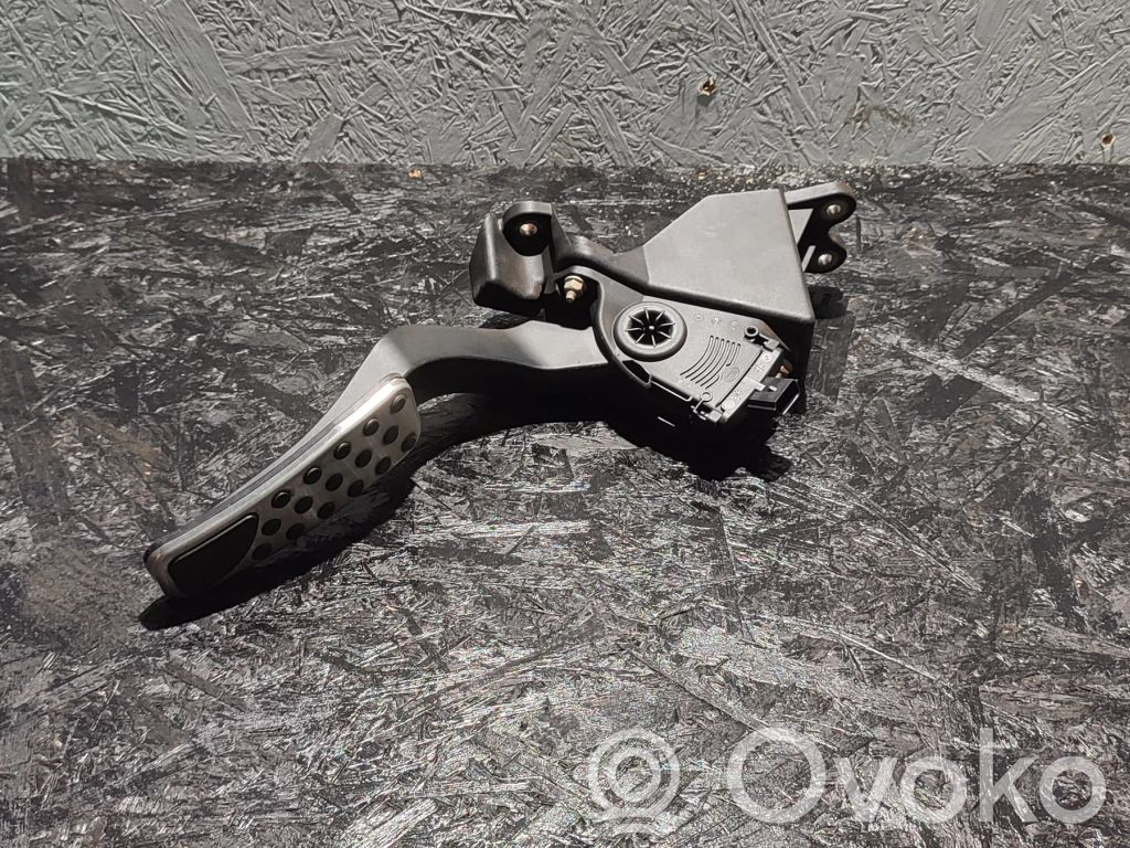Dodge Challenger Accelerator throttle pedal 