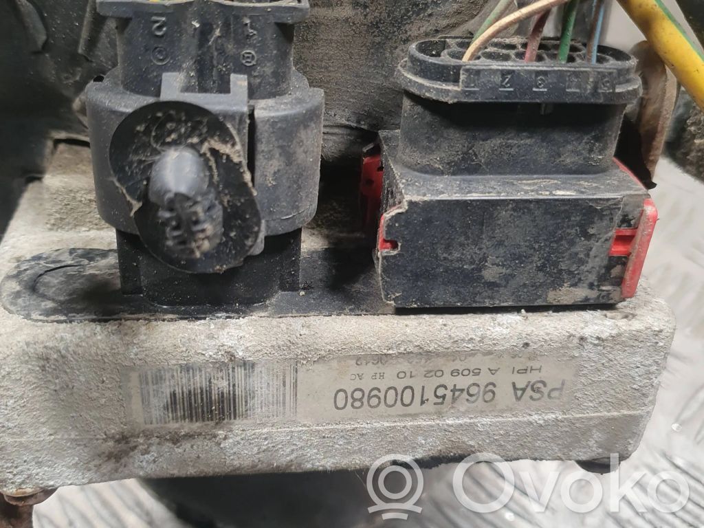 Peugeot 307 Ohjaustehostimen sähköpumppu 