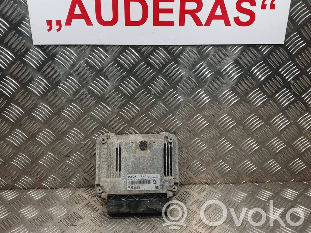 Opel Vectra C Engine control unit/module 