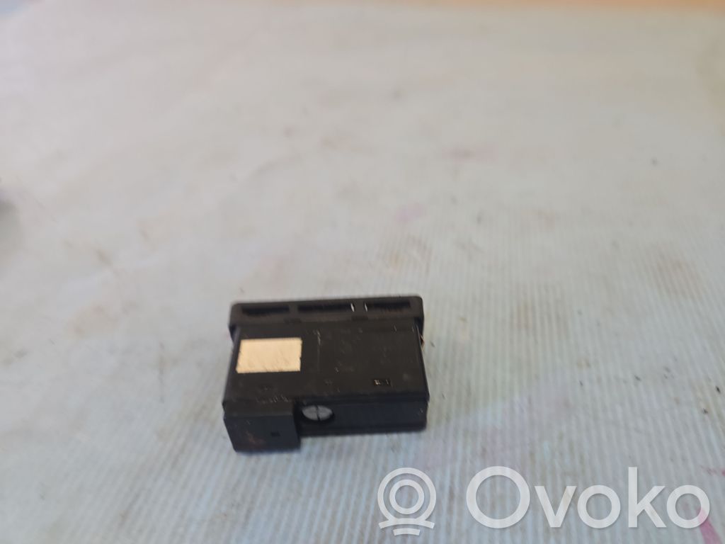 Botón interruptor de luz de peligro   318368920