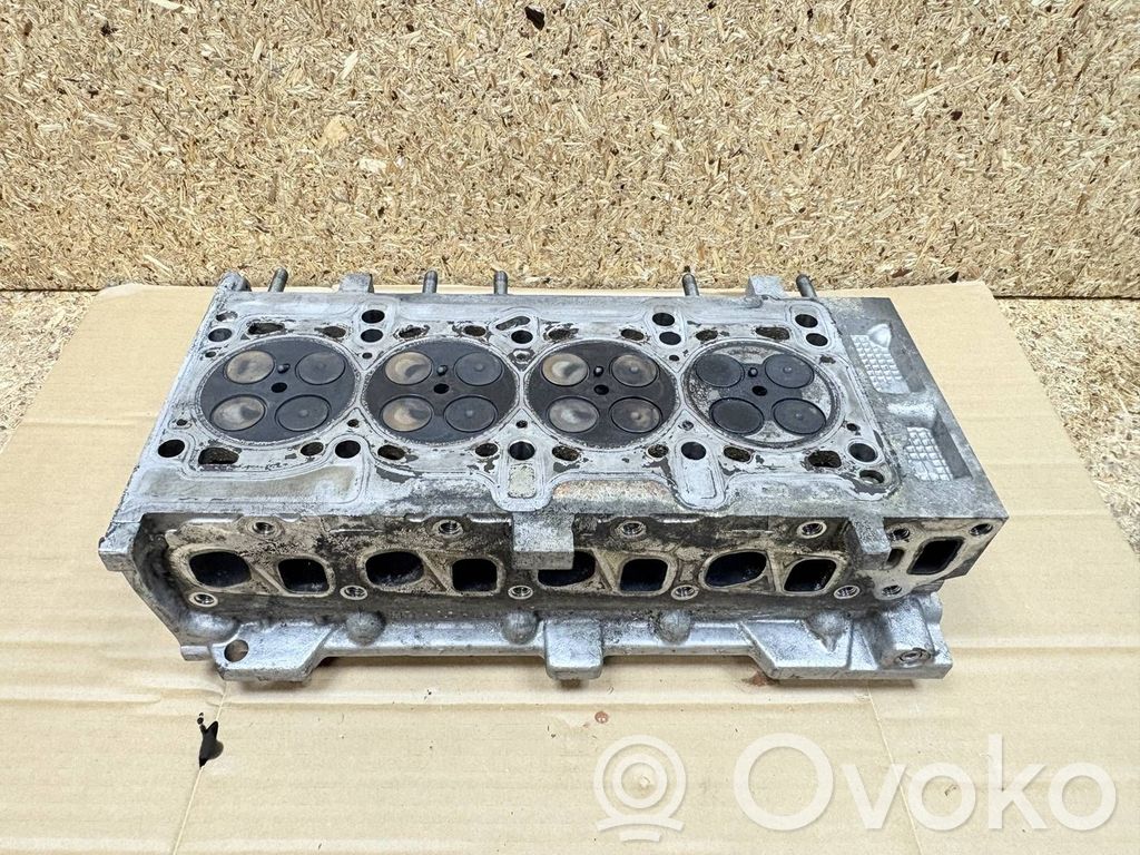 Fiat 500L Engine head 