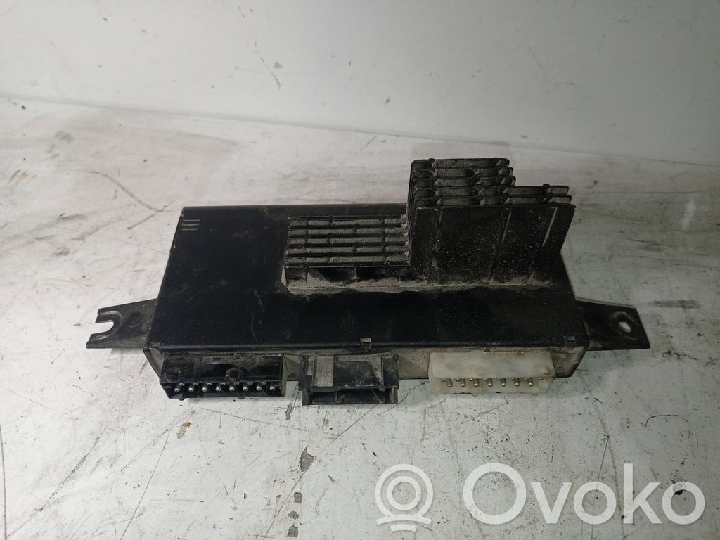 BMW 7 E38 Module d'éclairage LCM 