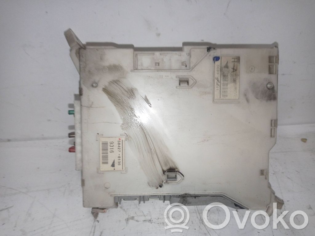Lexus GS 300 350 430 450H Air suspension control unit module (rear) 