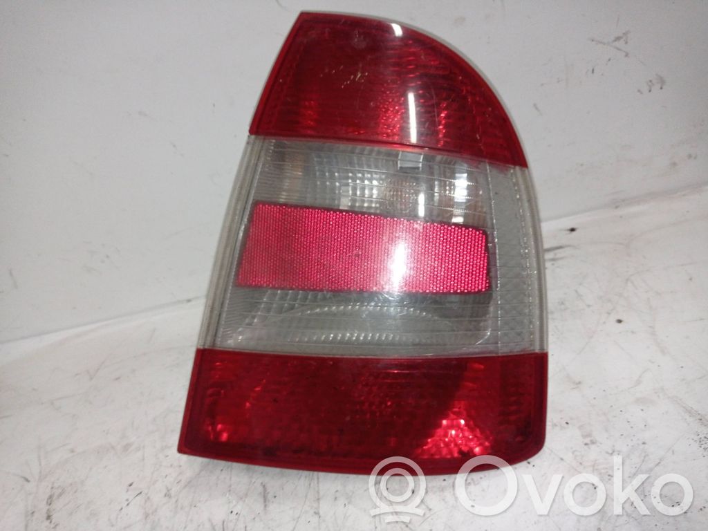 Lampa tylna   3U5945112A,3U5945112,3J5945096A,8CX13A602AB