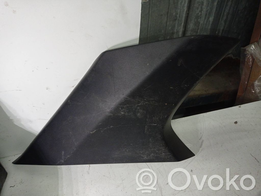 BMW X5 E70 Pilar (D) (superior) 