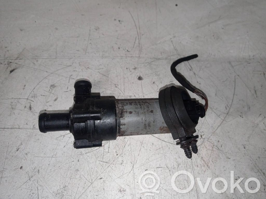 Pompa cyrkulacji / obiegu wody   0392020079,1K0965561A
