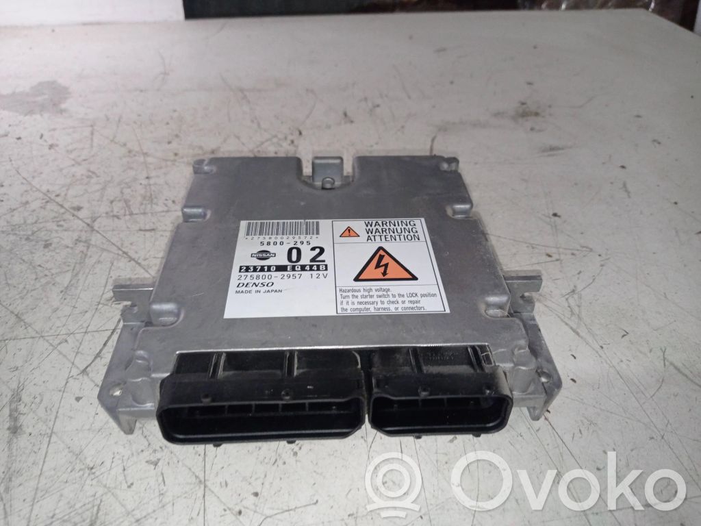 Nissan X-Trail T30 Engine control unit/module 