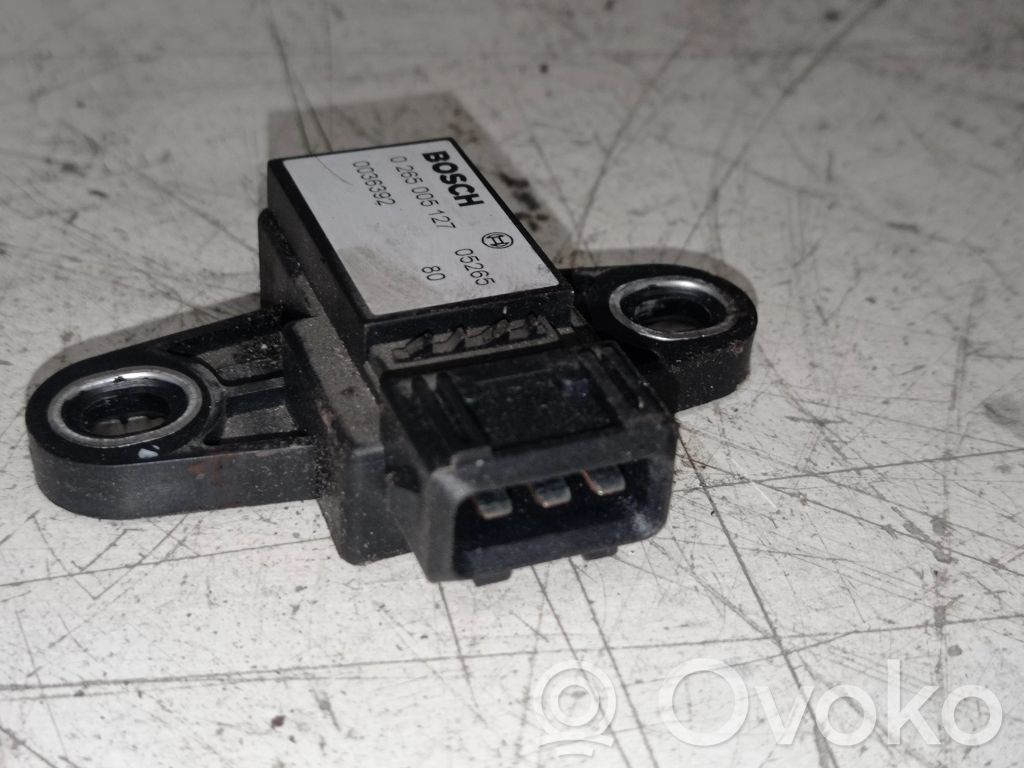 Iveco Daily 3rd gen Airbagsensor Crashsensor Drucksensor 