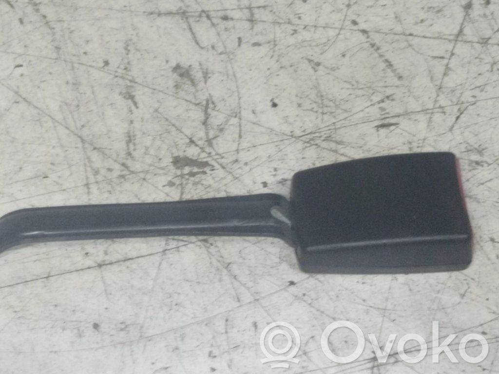 Audi A4 S4 B5 8D Klamra przedniego pasa bezpieczeństwa 