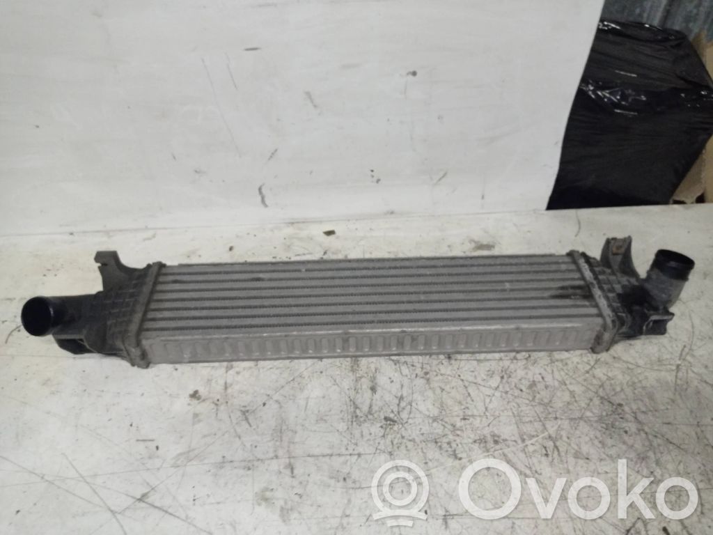 Ford Focus Chłodnica powietrza doładowującego / Intercooler 