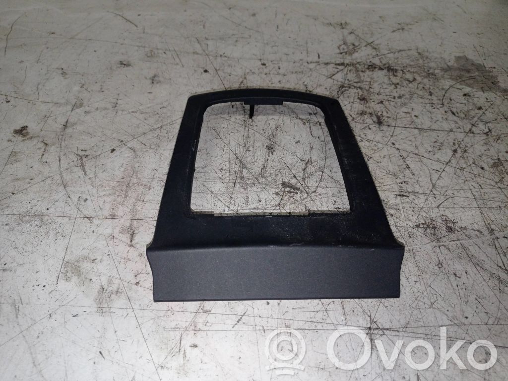 Ford Focus Gear shifter surround trim plastic 